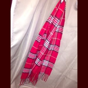 Croft & Barrow’s Plaid Woven 100% Acrylic Scarf